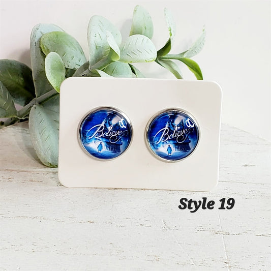 Classic Christmas Studs | Style 19