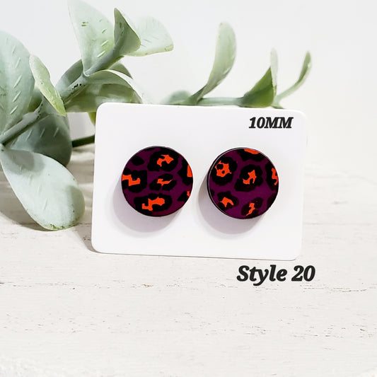 Witch Wood Studs | Style 20