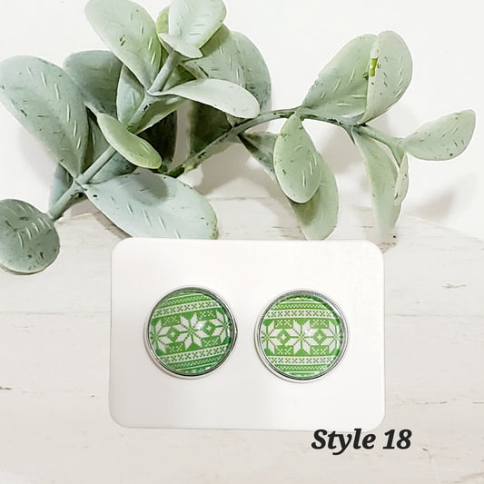 Classic Christmas Studs | Style 18