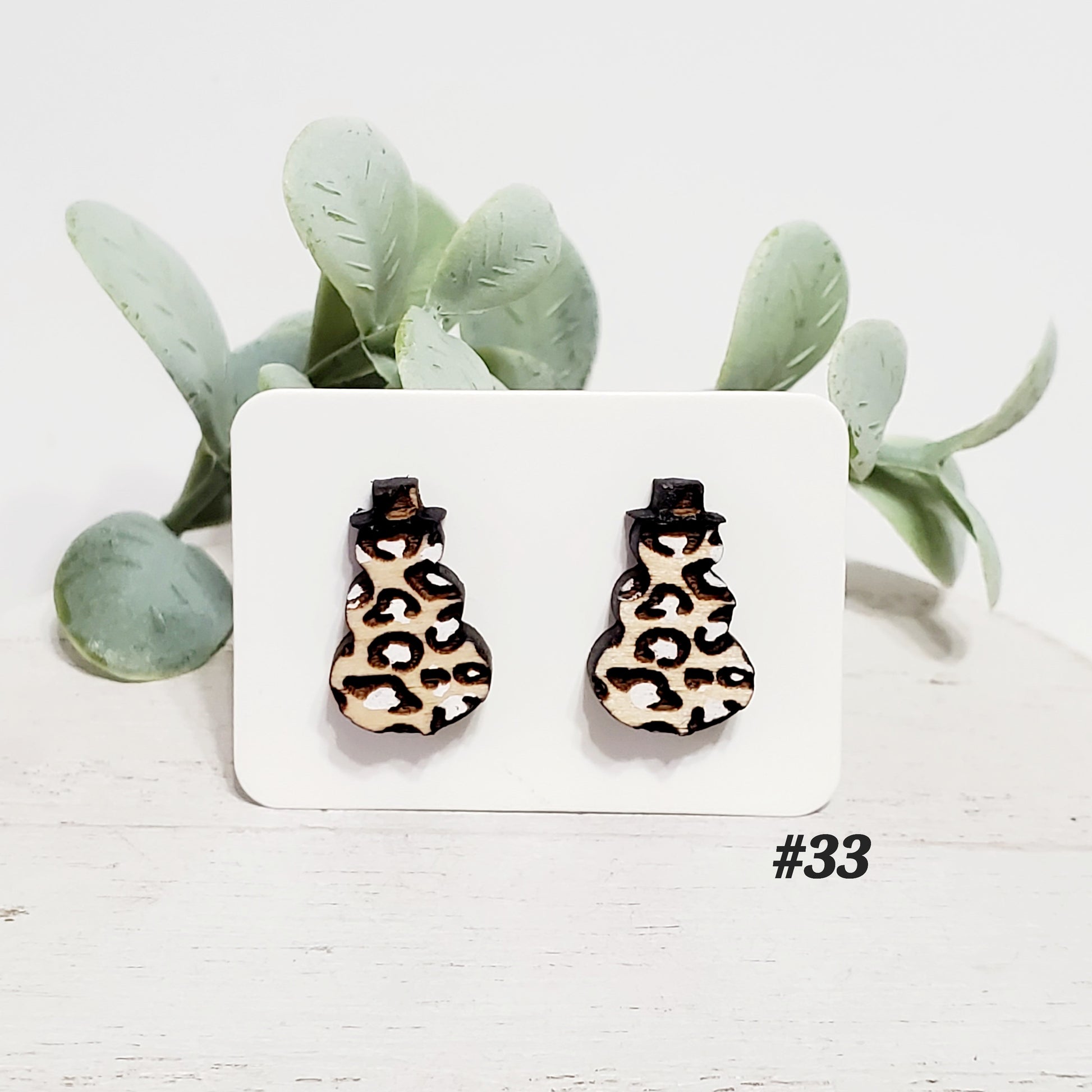 Christmas Wood Studs | Style 33