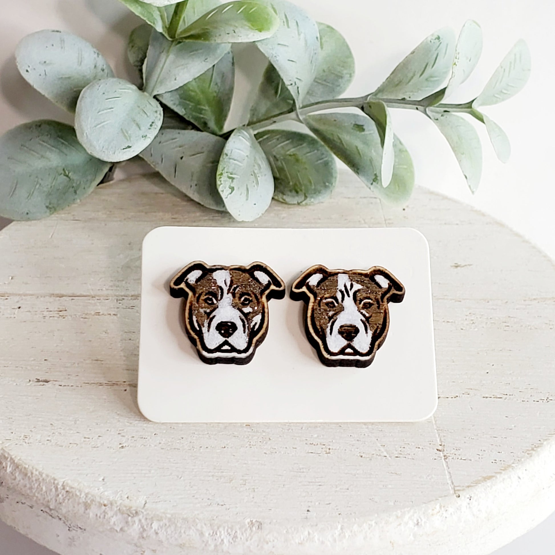 Pitbull Wood Studs