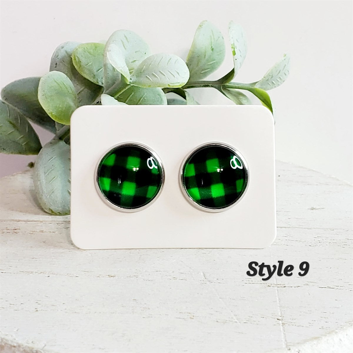 Classic Christmas Studs | Style 9