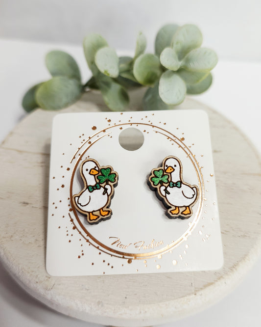 Goose Clover Wood Studs