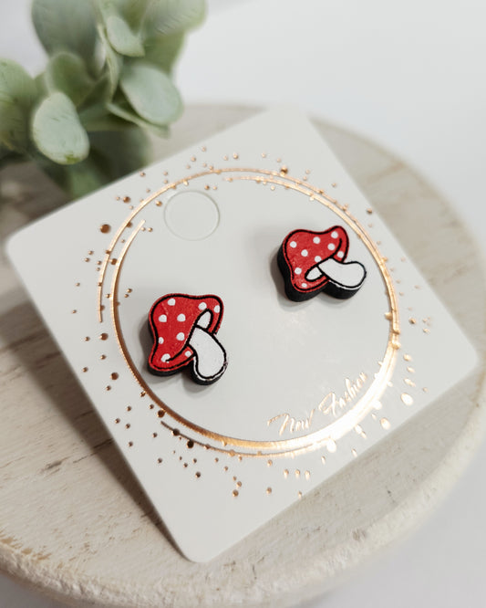 Mushroom Wood Studs