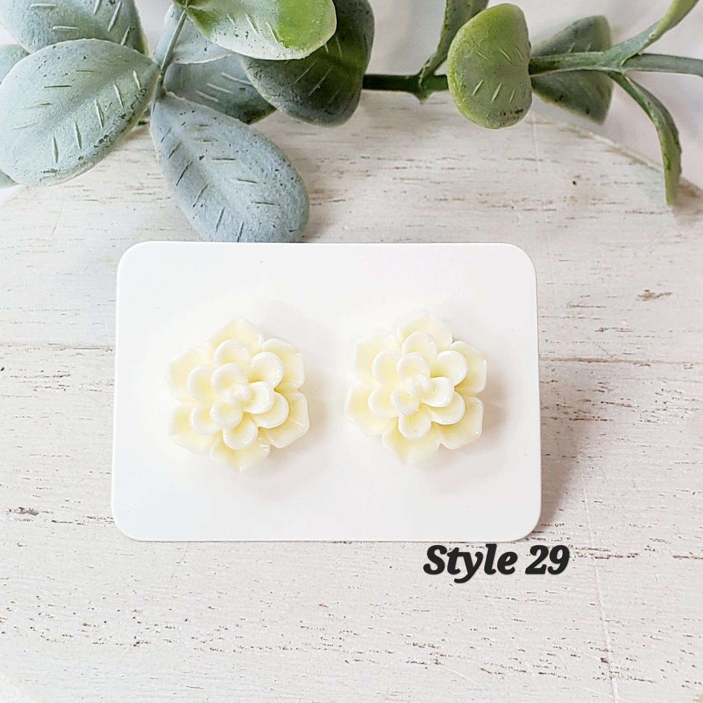 Flower Studs | Style 29