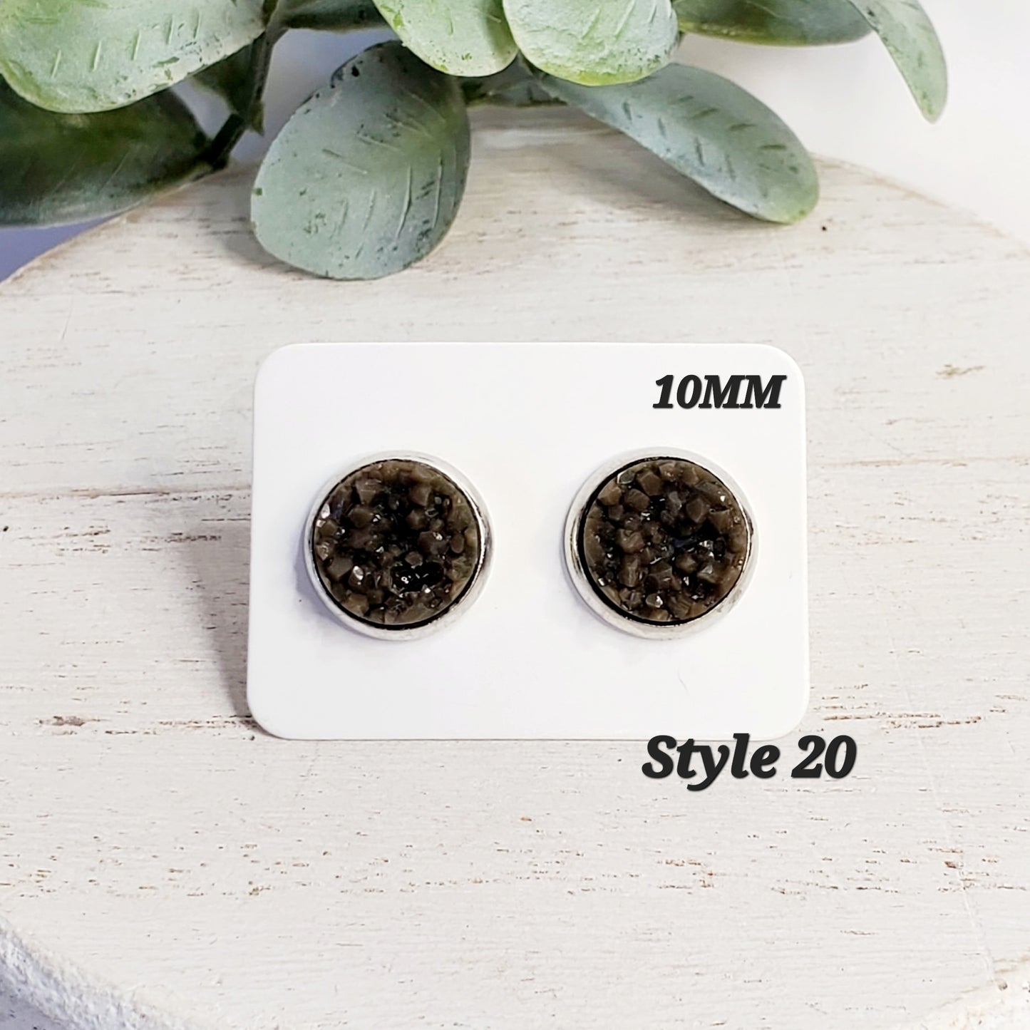 10MM Olive Green Studs