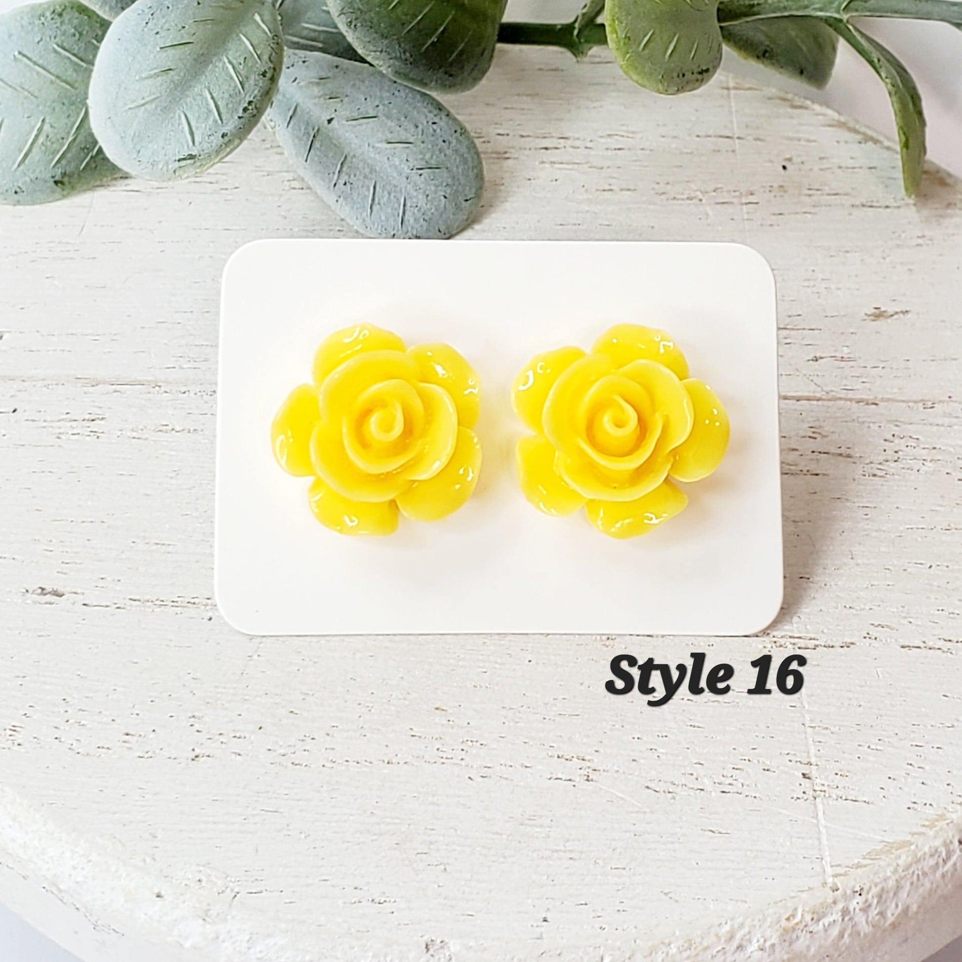 Flower Studs | Style 16