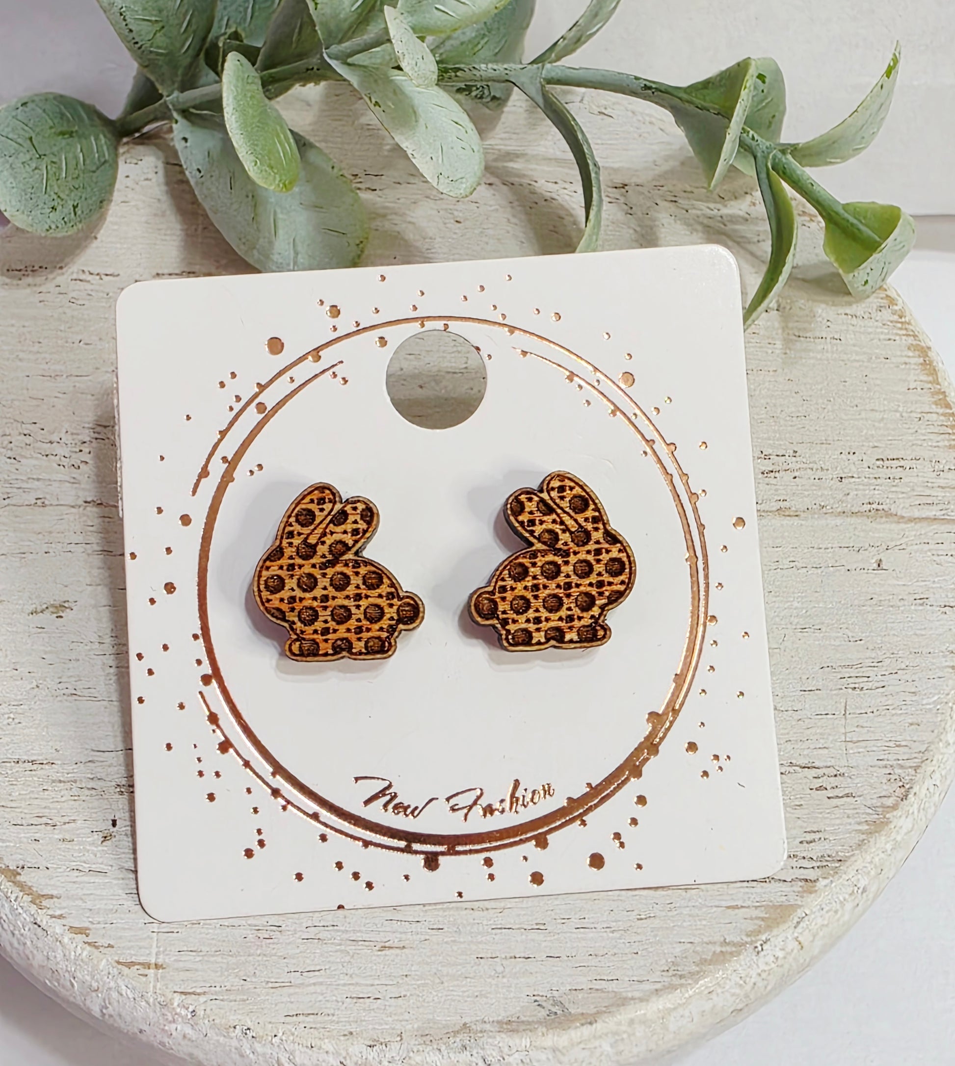 Rattan Wood Bunny