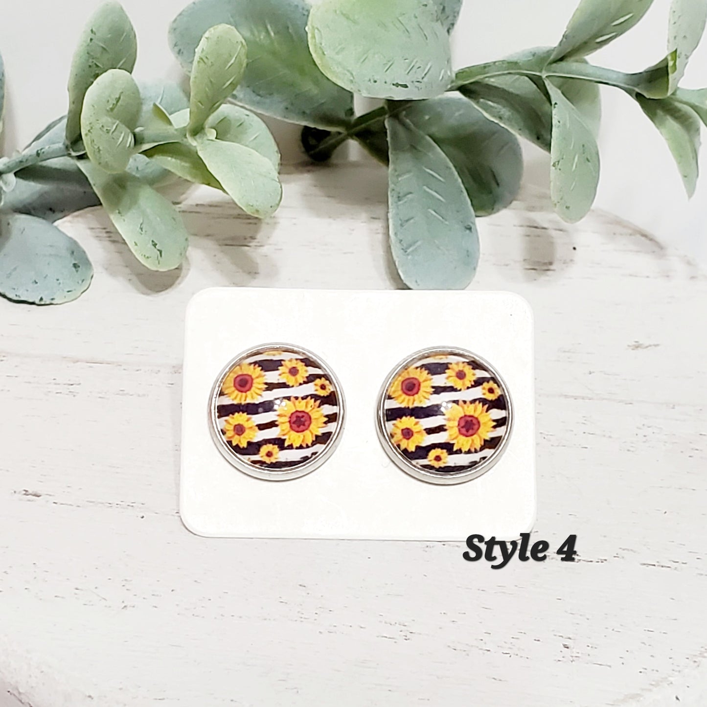 Sunflower Stripe Studs | 12MM